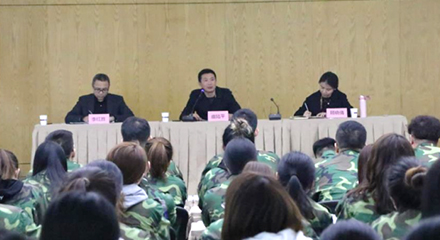 AG平台·(集团)真人有限公司官网