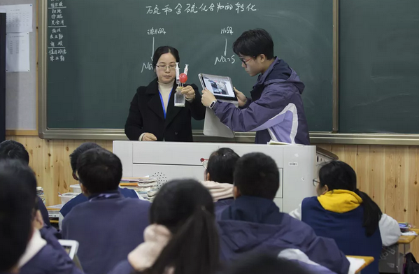 AG平台·(集团)真人有限公司官网